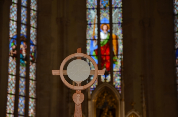 A közösség összefogása és az isteni segítség csodákra képes.