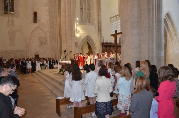Isten nem a tökéletességet keresi bennünk, hanem a termő életet. Azt az életet, amely nem csak kapni akar a szőlőskertből, hanem teremni is.